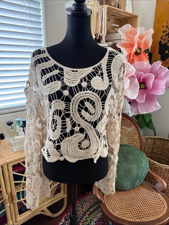 Commense Tops - Commense Cream Crochet Cropped Long Sleeve Tulip Cuff Boho Hippie Blouse Top
